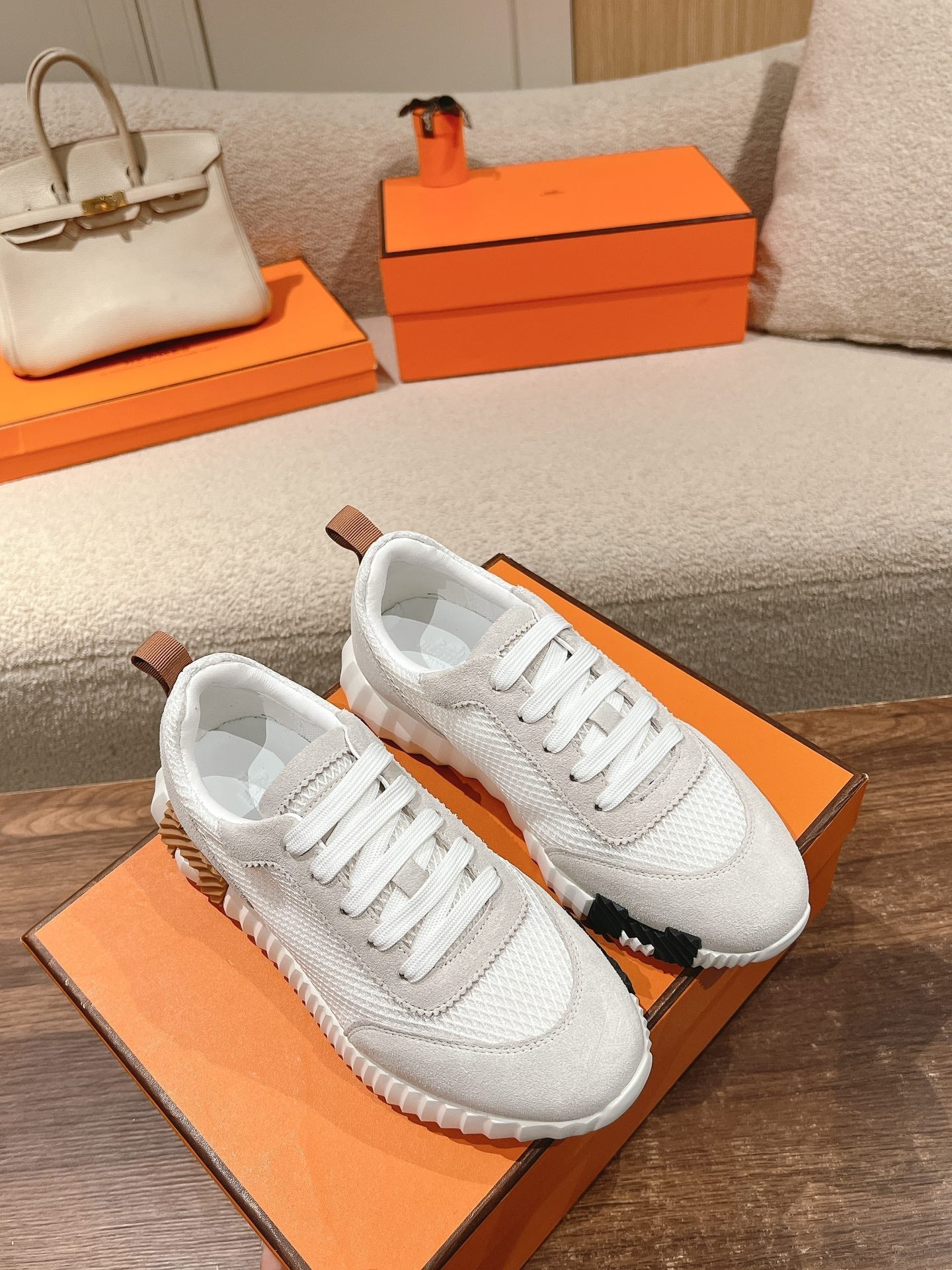 HERMES MAINLAND SNEAKER IN PALE GRAY SUEDE AND WHITE BREATHABLE MESH FABRIC