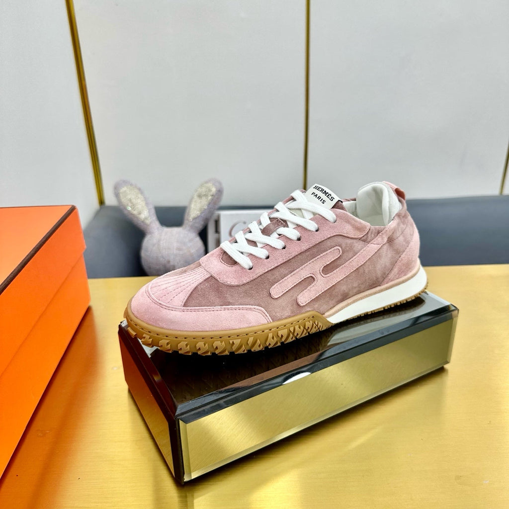 HERMES JET SNEAKER IN LIGHT PINK SUEDE