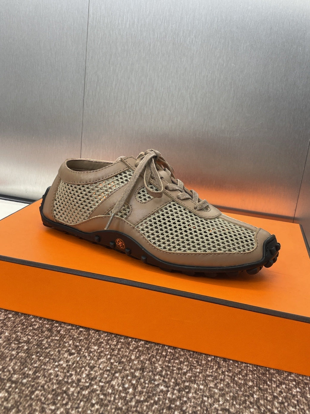 HERMES KIGA SNEAKER IN MOCHA BROWN CROCHET KNIT AND CALFSKIN