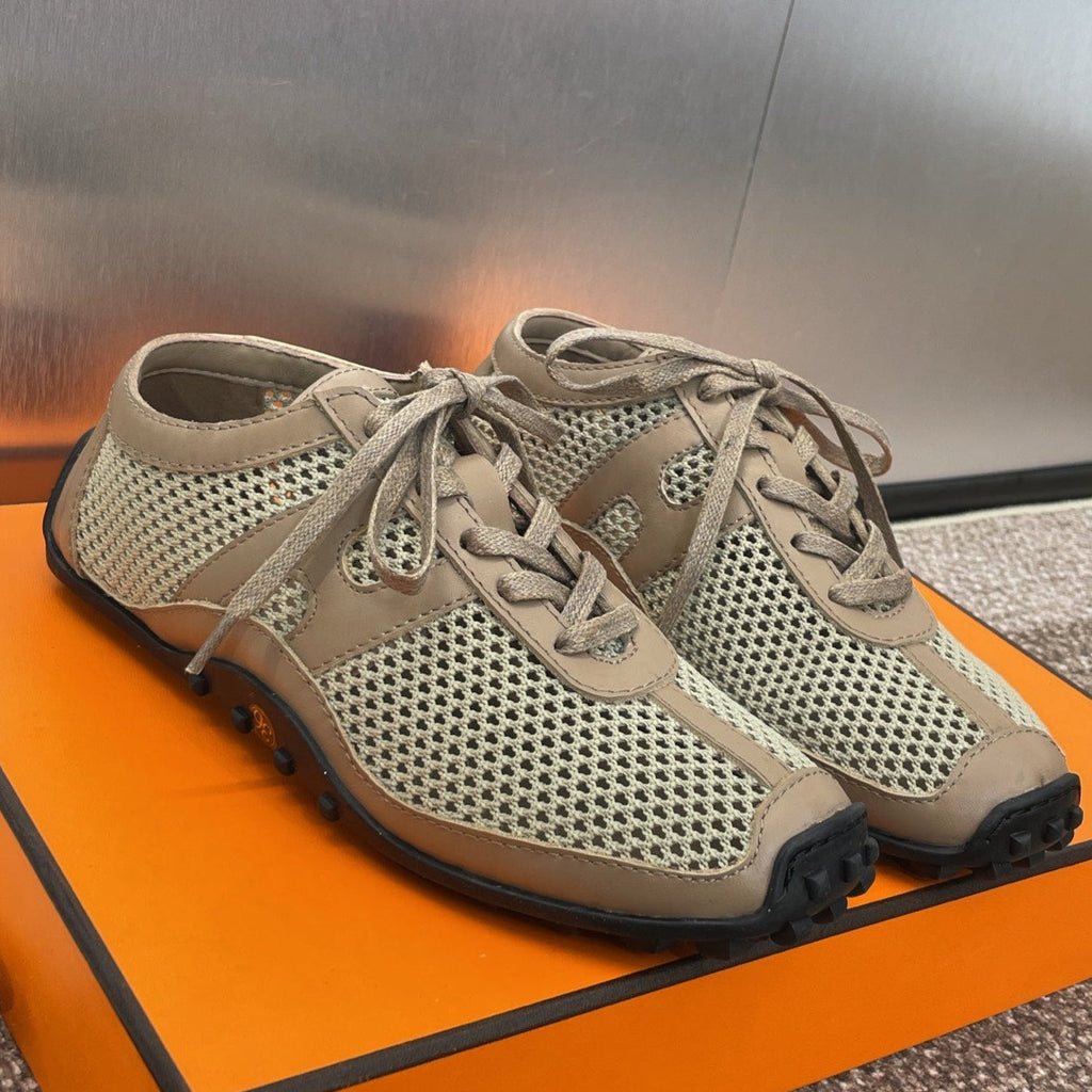 HERMES KIGA SNEAKER IN MOCHA BROWN CROCHET KNIT AND CALFSKIN