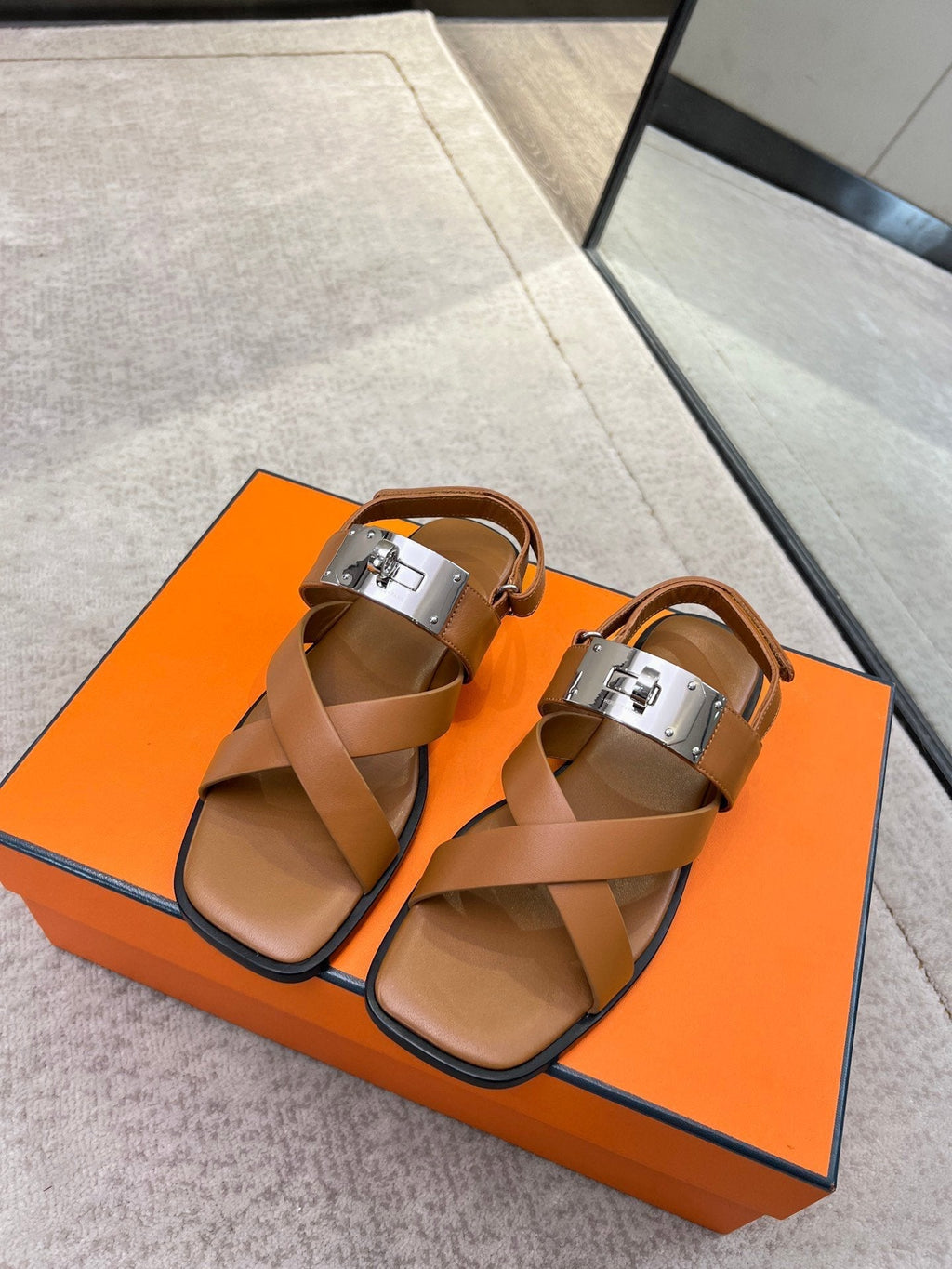 HERMES Ines sandal brown calfskin