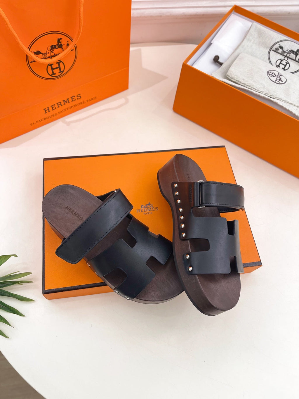 HERMES KOS CLOG IN BLACK CALFSKIN