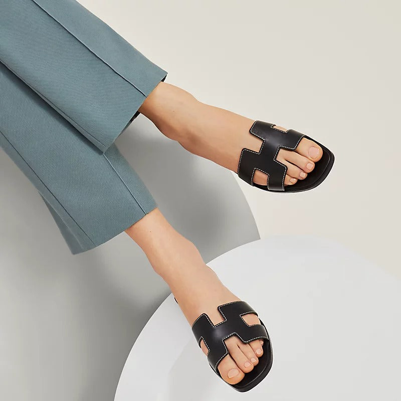 HERMES 0RAN SANDAL NOIR
