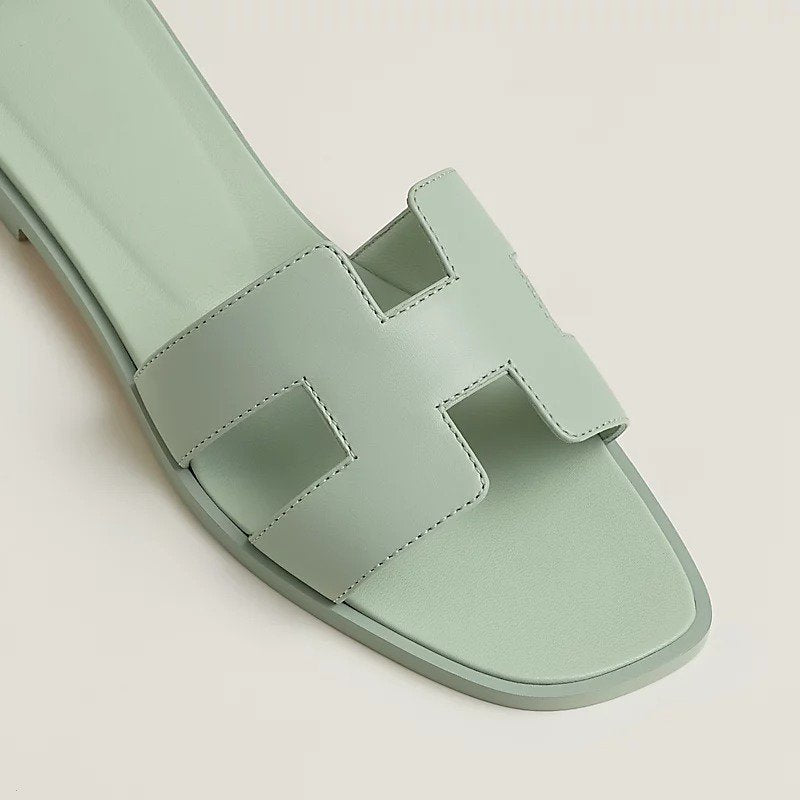 HERMES 0RAN SANDAL VERT DEAU