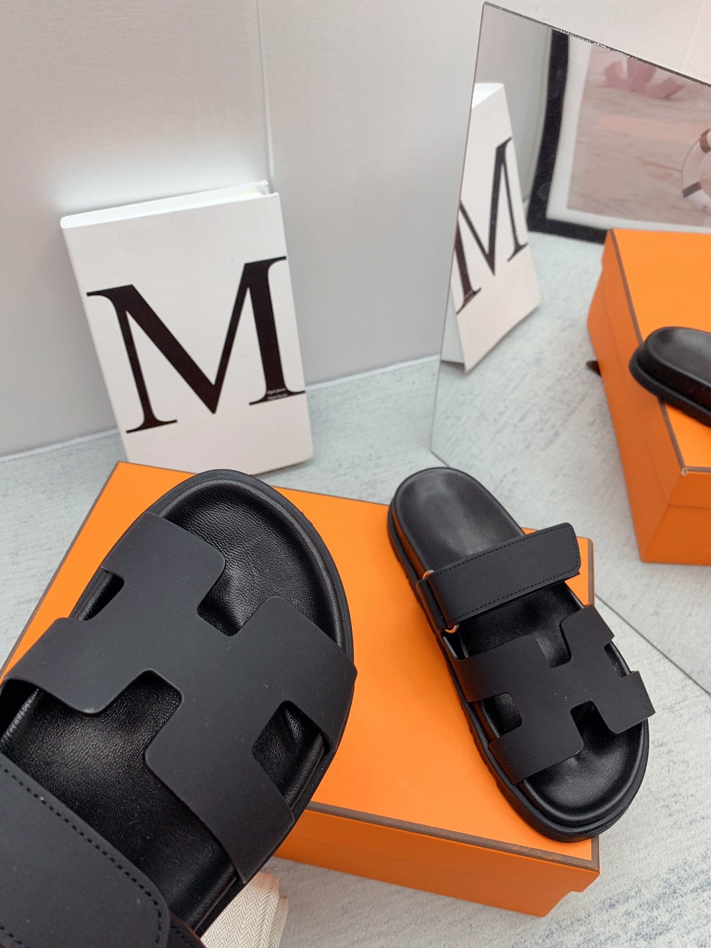 HERMES Chypre Sandal Black