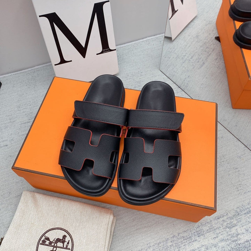 HERMES Chypre Sandal Black with red trim