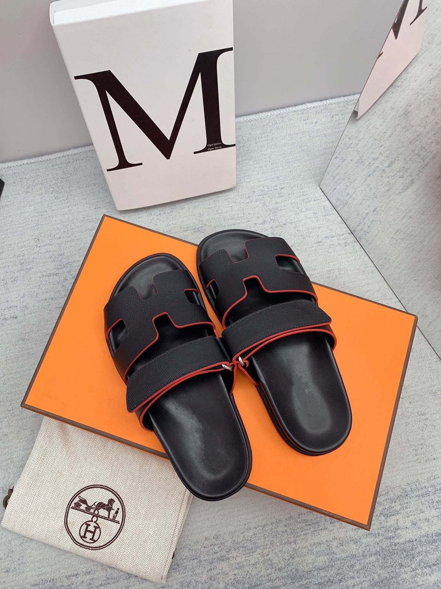 HERMES Chypre Sandal Black with red trim