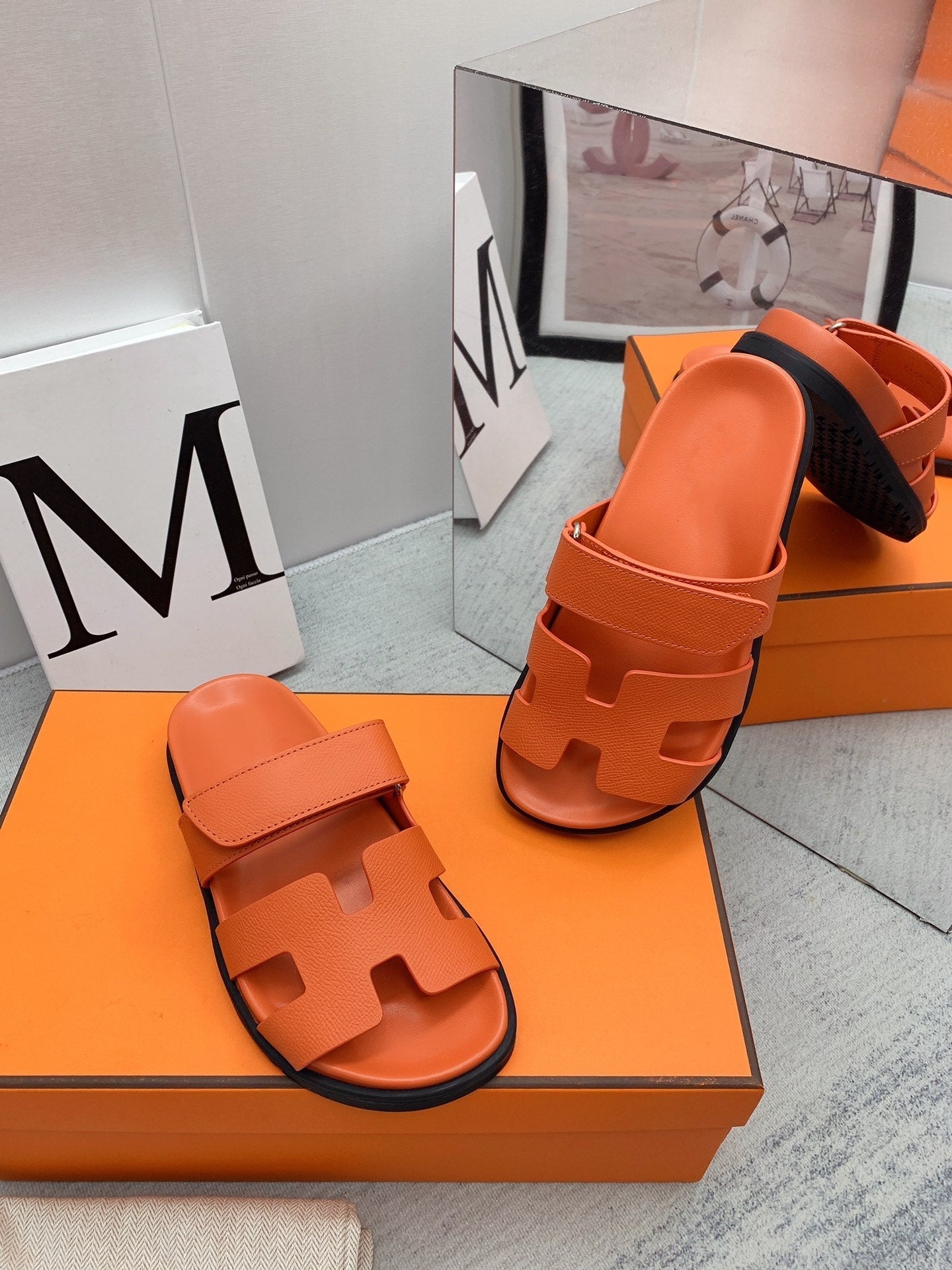 HERMES Chypre Sandal Orange