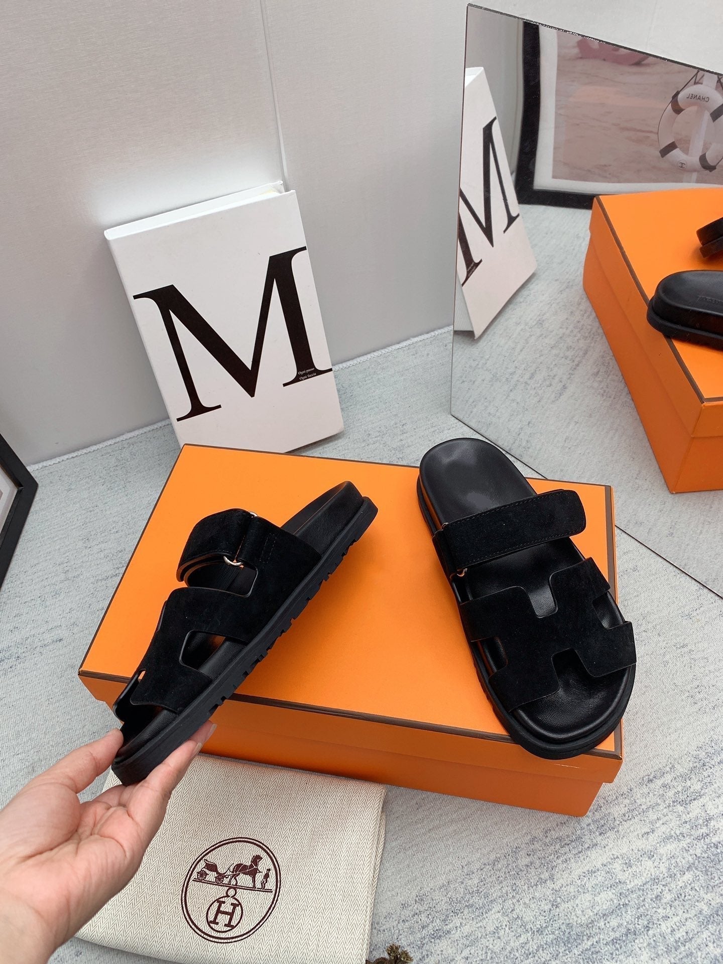 HERMES Chypre Sandal Black velvet lining