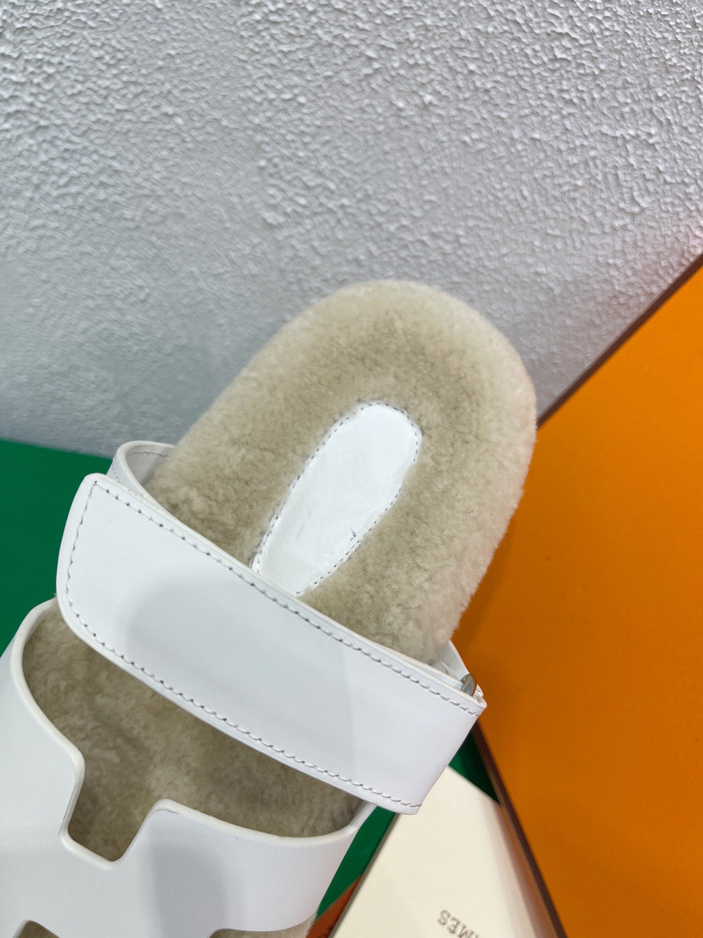 HERMES Chypre Sandal White shearling insole White goatskin lining
