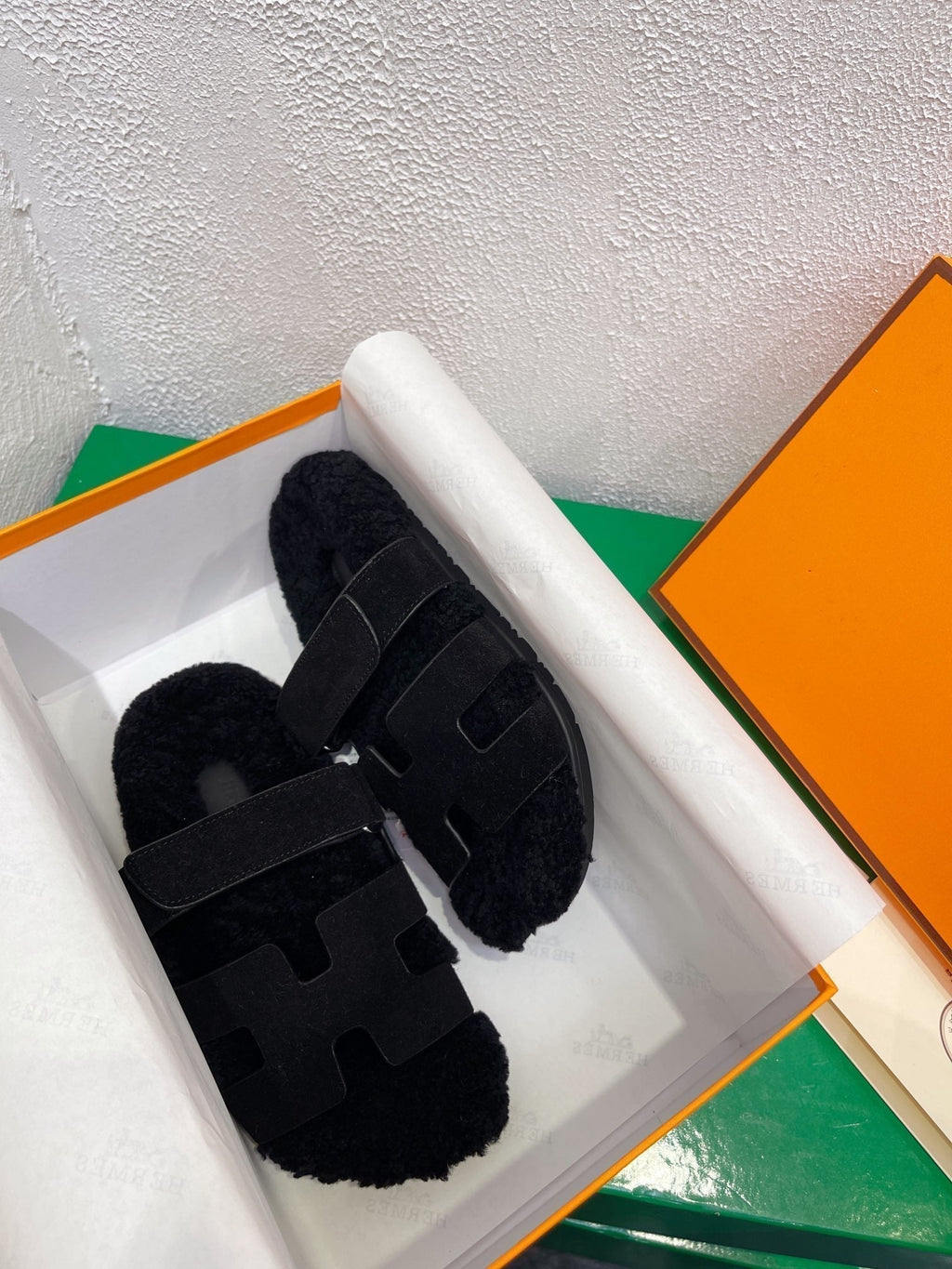 HERMES Chypre Sandal Black shearling insole Black Velvet leather lining